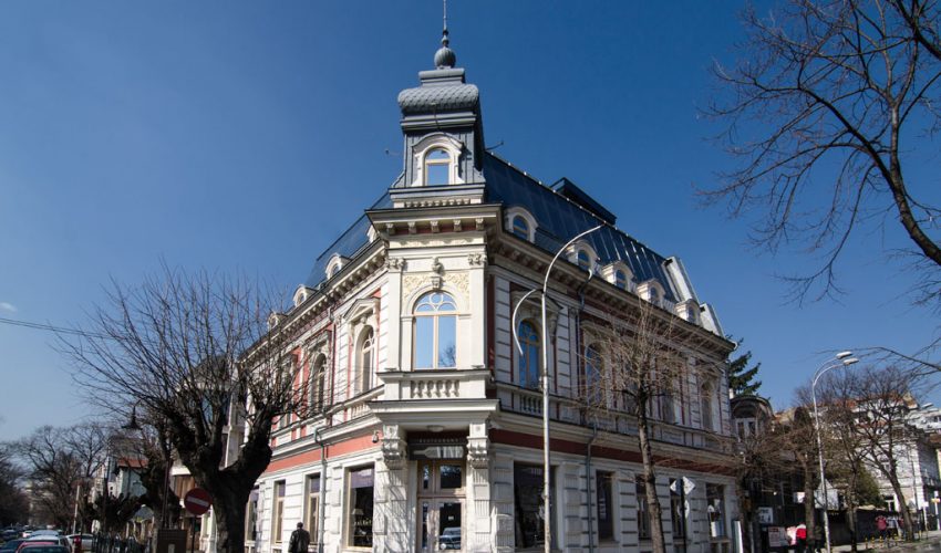 Dkfon ClassifiedAristocratic building in Varna-Bulgaria (EU)